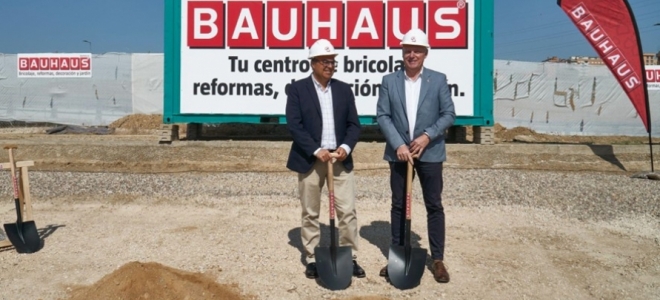 Bauhaus colocó la primera piedra de su nuevo centro en Leganés